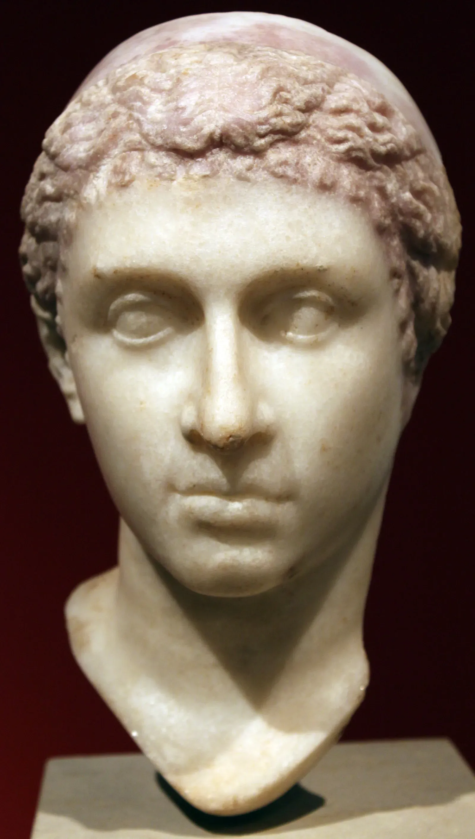 busto de mármol de cleopatra vii, conocido como "la cleopatra de berlín", altes museum