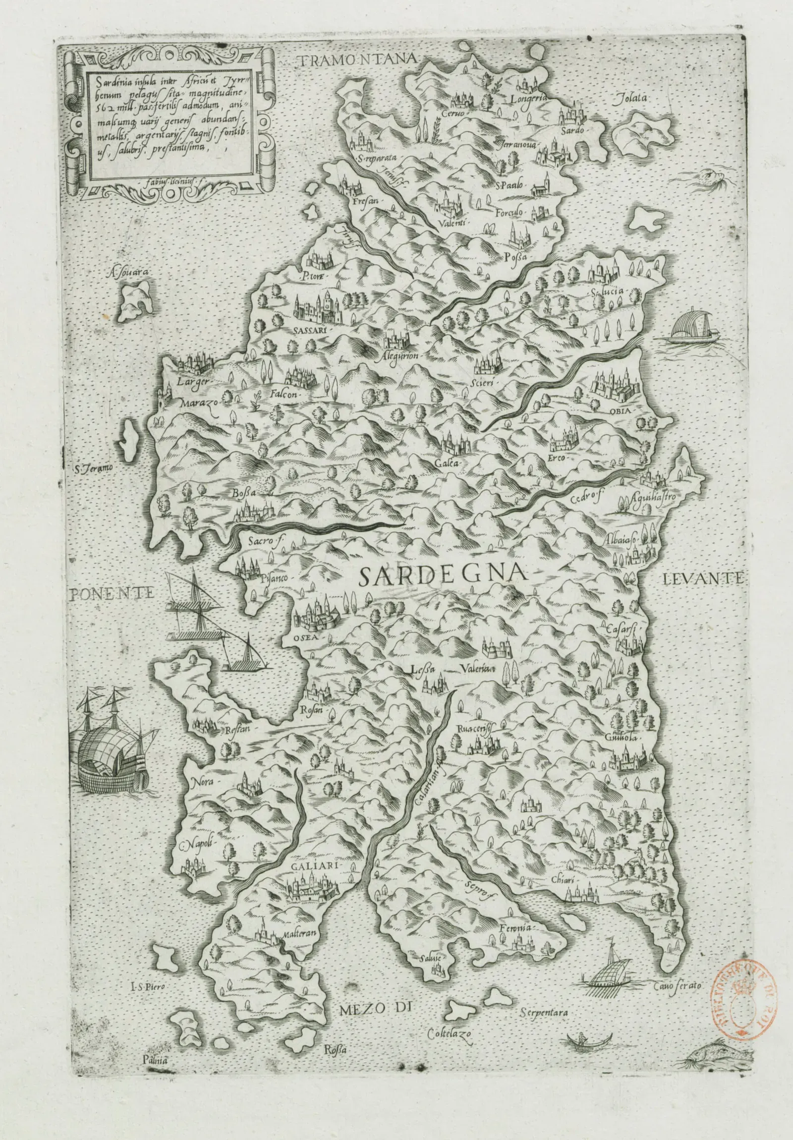 mapa grabado del siglo xvi de cerdeña, con sus montes, sus villas y galeras navegando alrededor