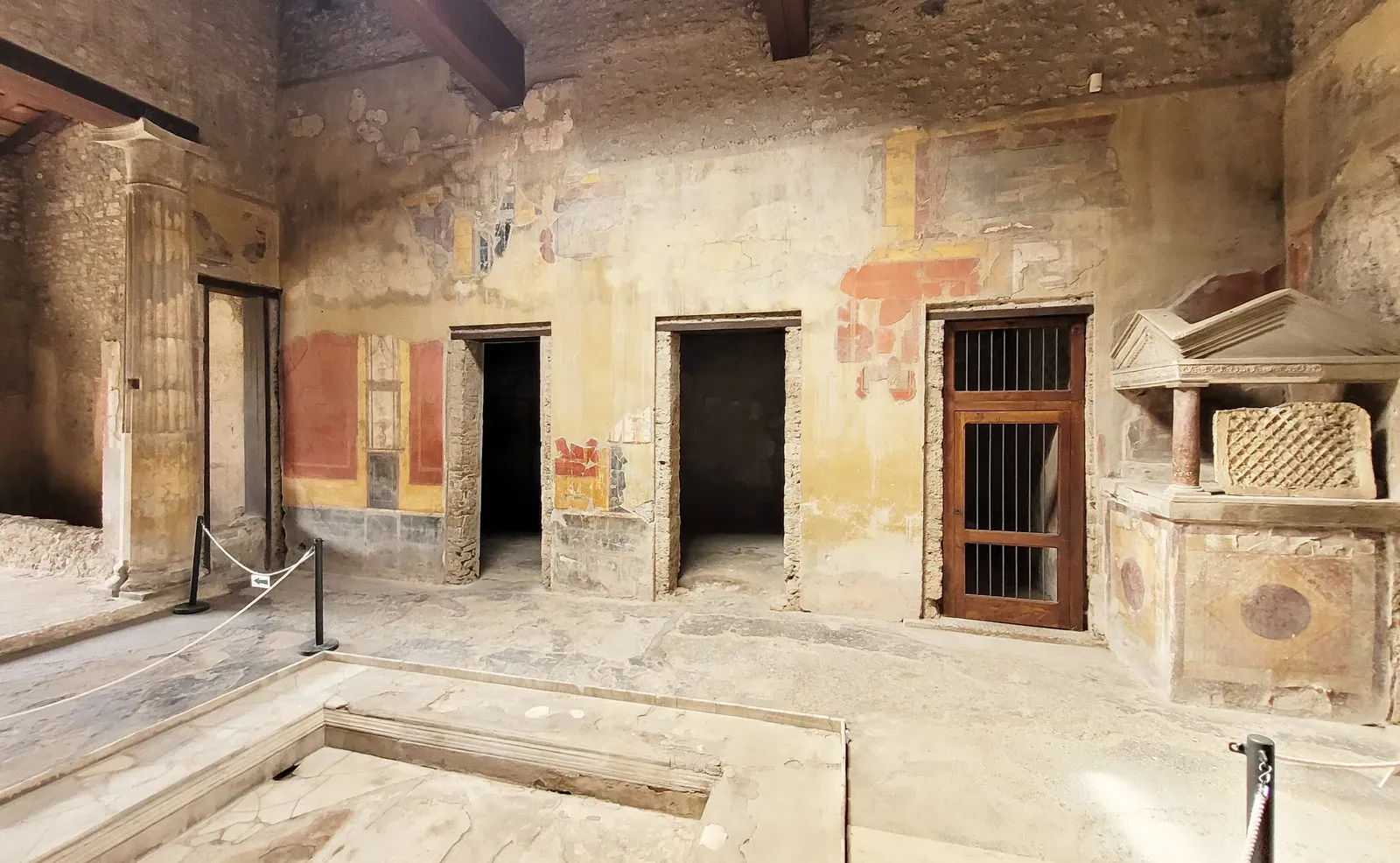 atrium with impluvium of the house of the menander in pompeii, setting for the morning salutatio